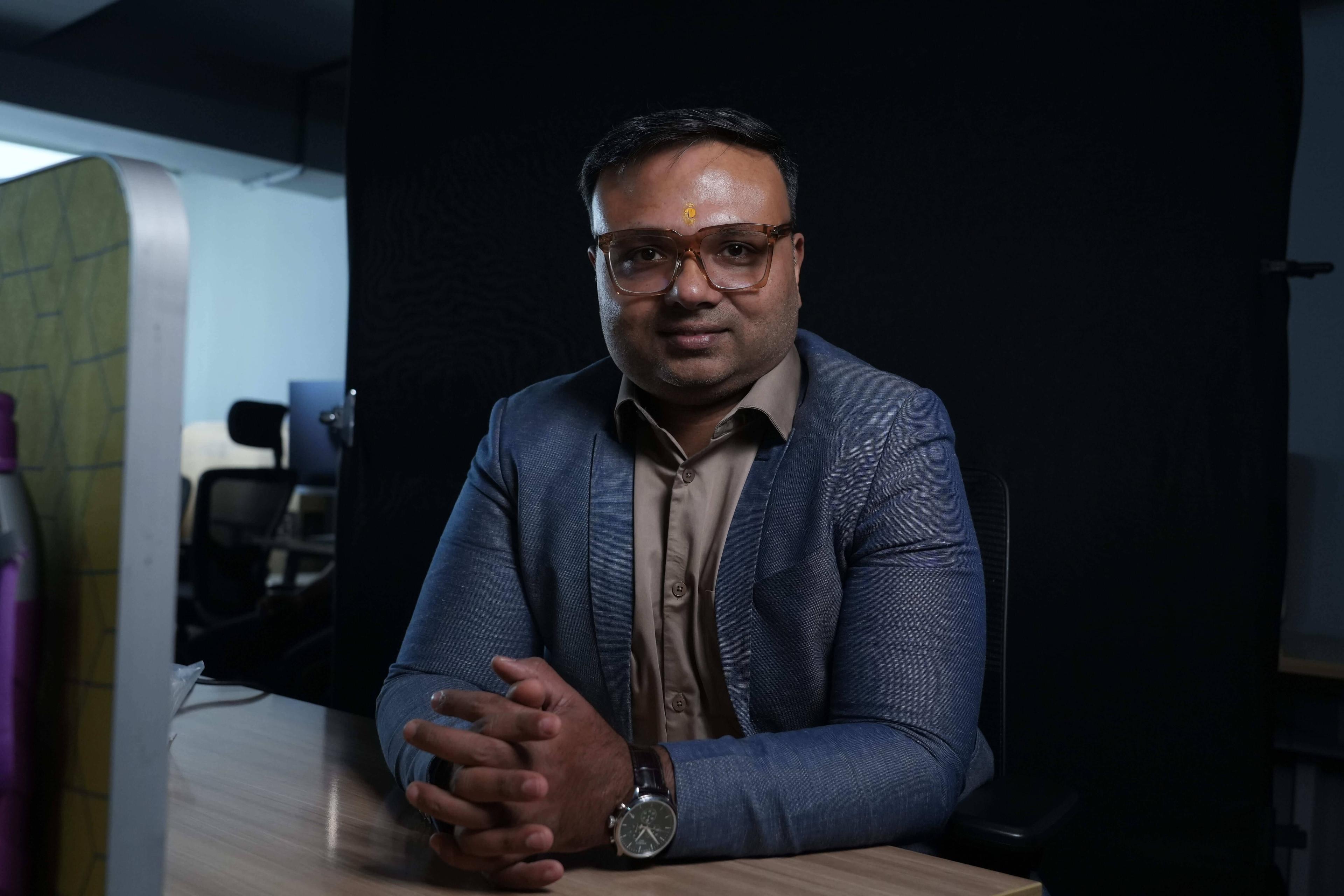 Advisor Image
